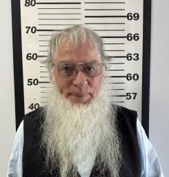 Chester M Borntreger 